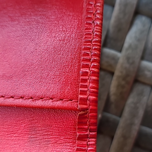 Louis vuitton red epi leather 4 keys holder - Picture 9 of 12